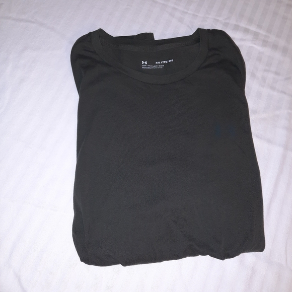 2/$25 - Under Armour short sleeve t-shirt Size XXL - Picture 7 of 8
